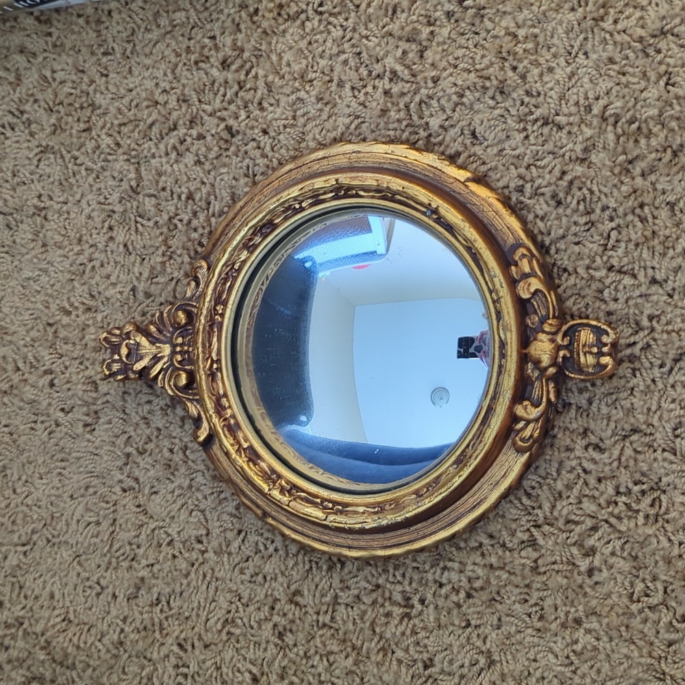 Small fisheye mirror sailor